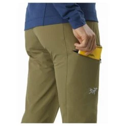 ArcTeryx Gamma LT Womens Softshell Pant 11 ArcTeryx Gamma LT Womens Softshell Pant -Outdoor Research Store ArcTeryx Gamma LT Womens Softshell Pant Person Pocket20 560855