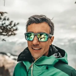 Julbo Shield Sunglasses - Spectron 3 Lens -Outdoor Research Store Julbo ShieldSunglasses Spectron3Lens Grey Green 05 a4ae0495 fbc9 40f1 8c7f e9601d4caeb2