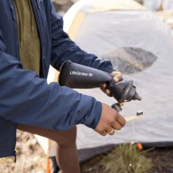 LifeStraw Peak Squeeze Bottle With Filter- 1L -Outdoor Research Store LifeStraw Peak Squeeze Bottle 1L Mountain Blue 08